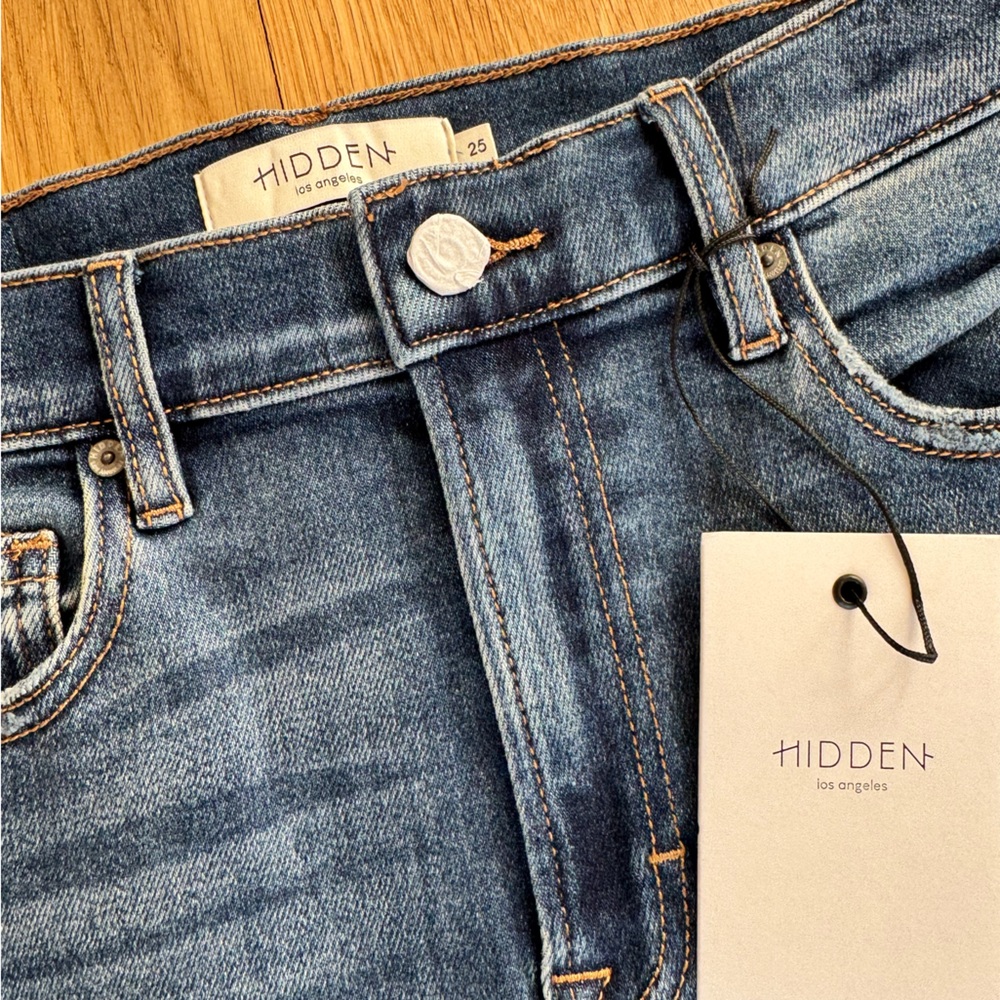 Hidden Tracy High Rise Straight Leg Jeans Womens 25 Medium Wash Distressed NWT